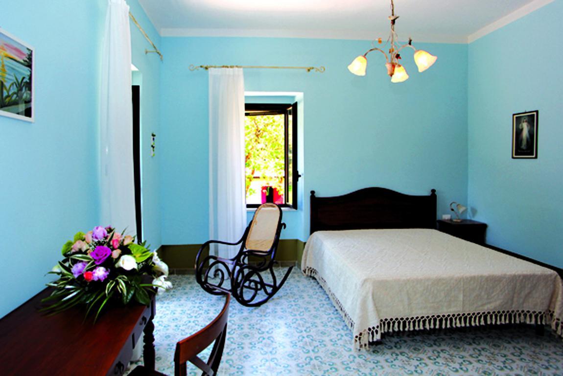 Il Nibbio Reale Country House Rocca d'Evandro Ngoại thất bức ảnh